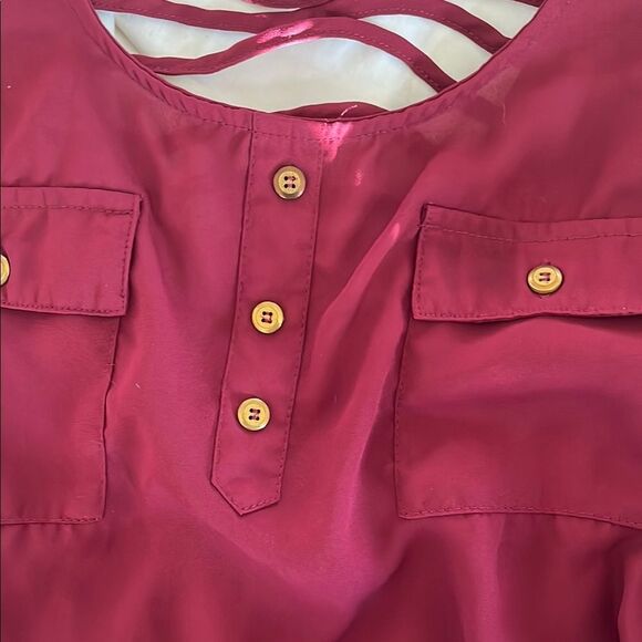 Red Fitted Cap Sleeve Buttoned Blouse Size S GUC - Picture 6 of 6